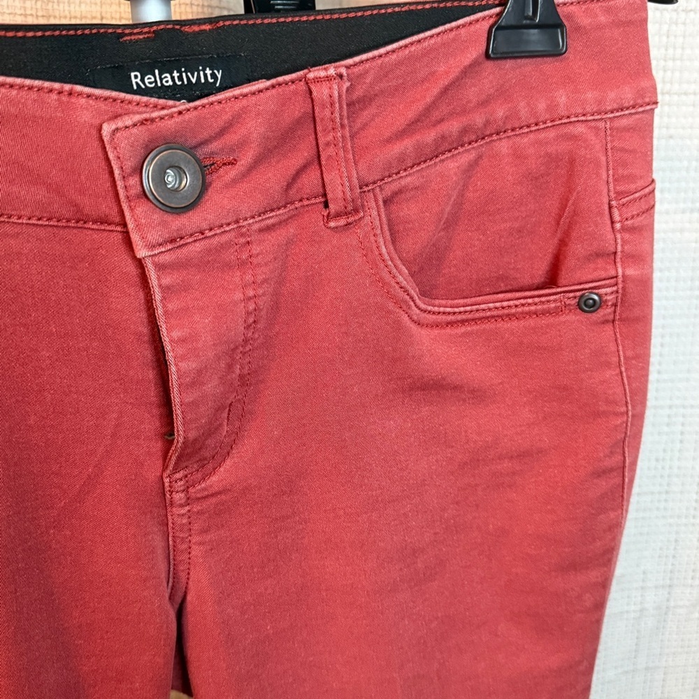 Relativity Jeans - Picture 4 of 7